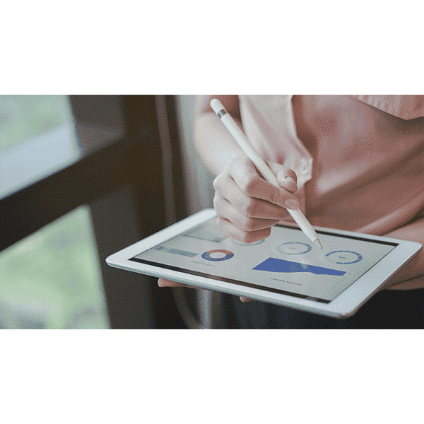 Exeevo How Does CRM Compare to Customer Experience Management
